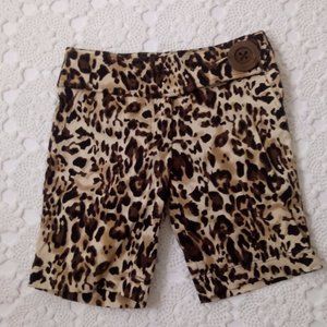 Cache 2 Leopard Print Bermuda Shorts Long Walking